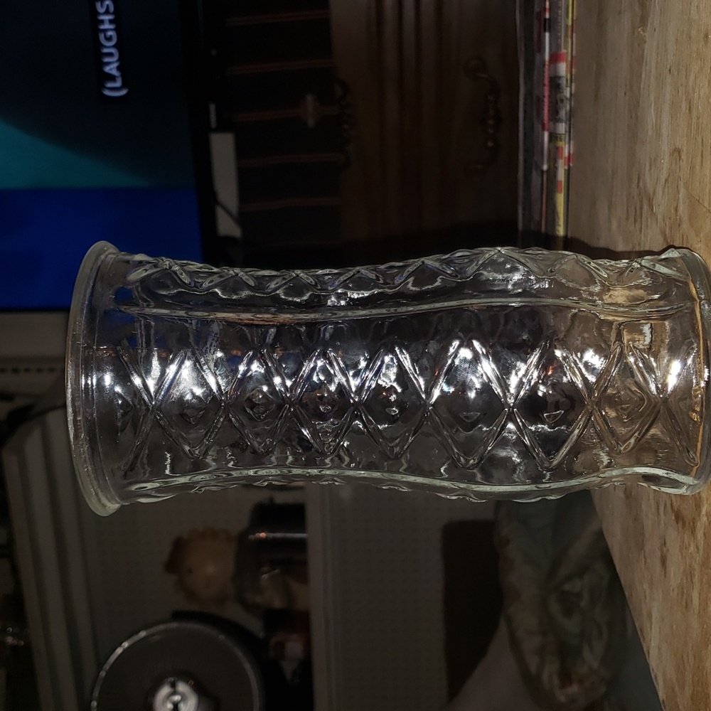 Vtg EO BRODY GLASS VASE Cleveland oh USA